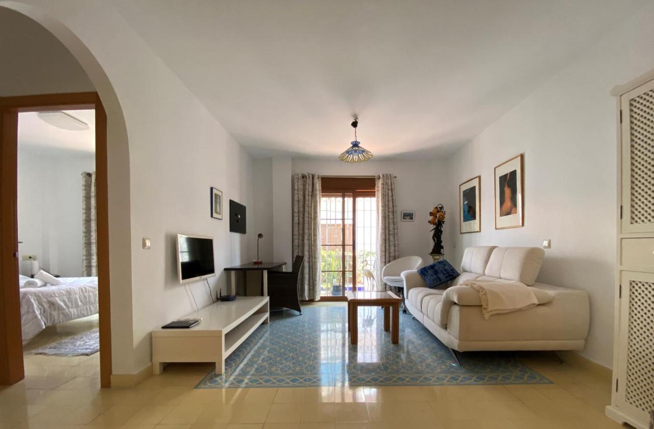 Club Costa Nerja Apartment Bagian luar foto