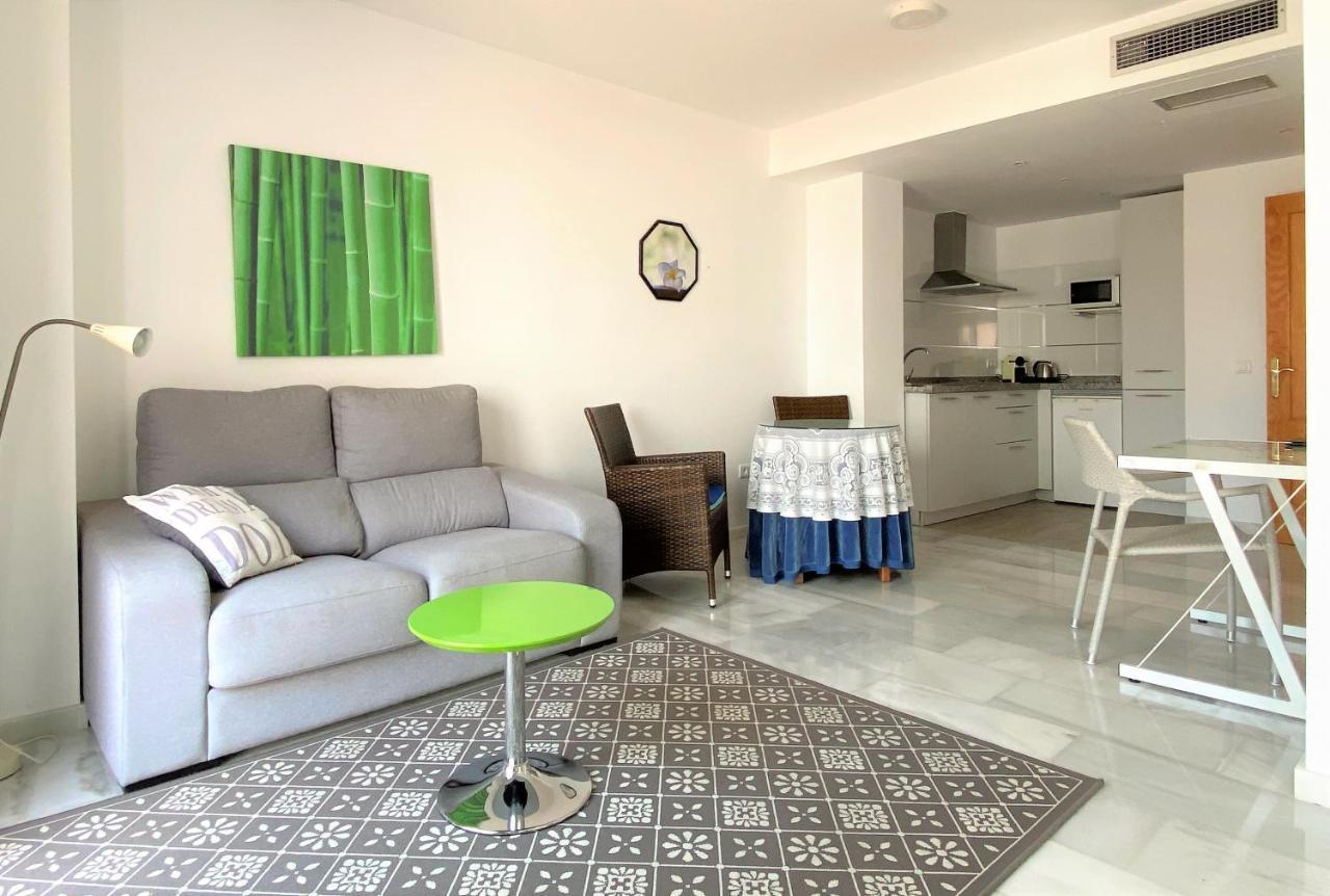 Club Costa Nerja Apartment Bagian luar foto