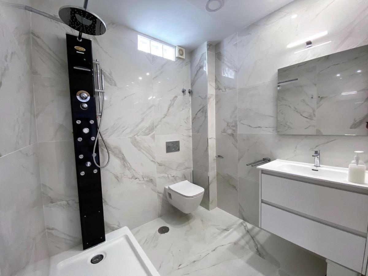 Club Costa Nerja Apartment Bagian luar foto